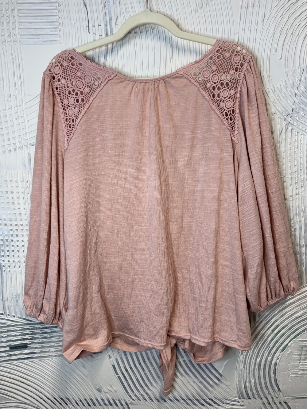Max Studio Blush Pink Crochet Shoulder Tie-Front Blouse N0584 - Picture 5 of 7